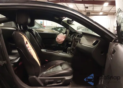 2014 Ford Mustang V6 Premium from USA, damaged, VIN 1ZVBP8AM1E5252609